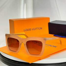 Picture of Louis Vuitton Sunglasses _SKUfw77169661fw